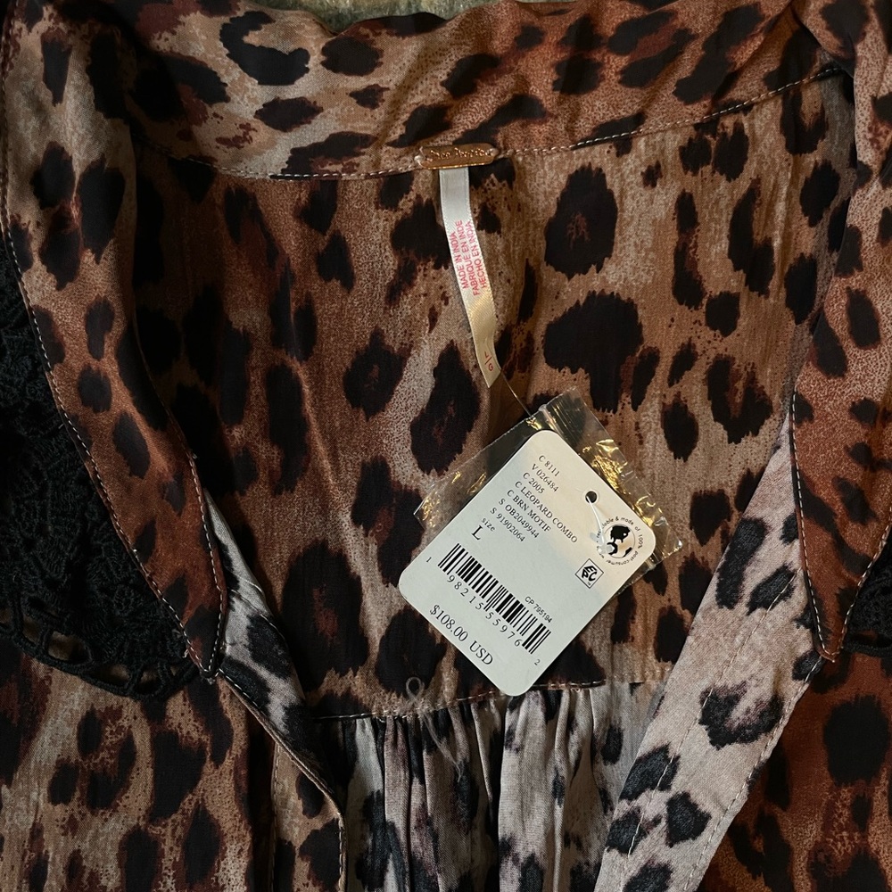 Free People My Love Printed Blouse in Leopard - Picture 8 of 14